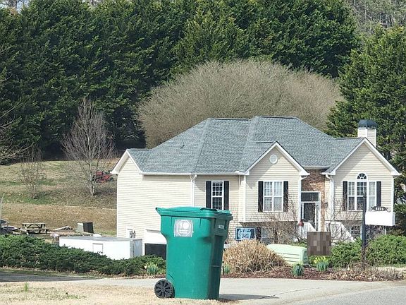 3rd image of 6845 Bryn Brooke Dr