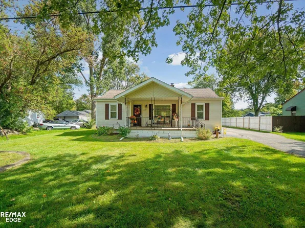 2197 Howe Rd, Burton, MI 48519