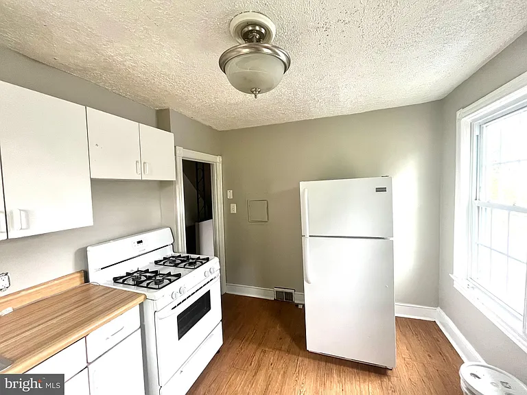 300-302 Washington St #300B — Photo 9