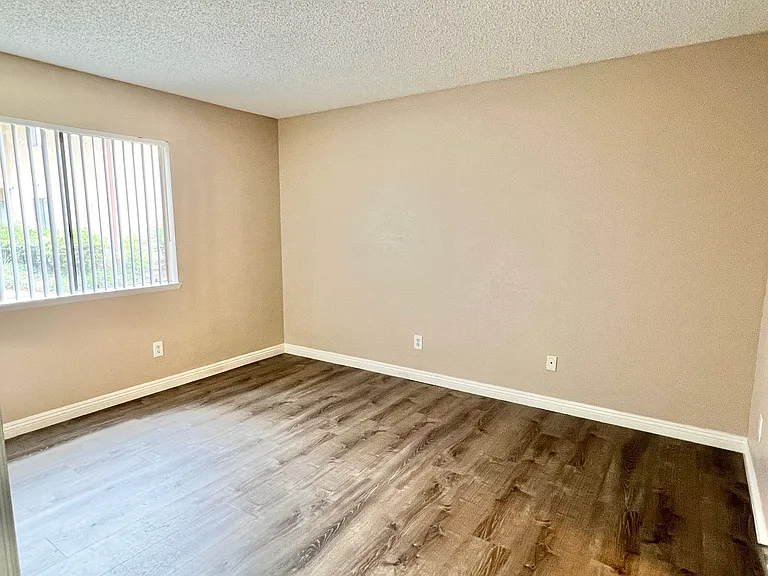 Quailpointe Apartments — Photo 19