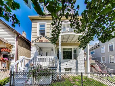2009 N Bingham St, Chicago, IL, 60647