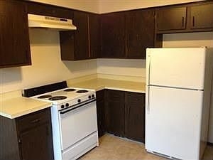 5th image of 1045 Park Ave APT 6