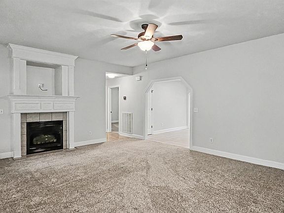 5th image of 27125 Thomas Edward Dr