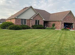 636 W Shel Lyn Ct, Greenfield, IN