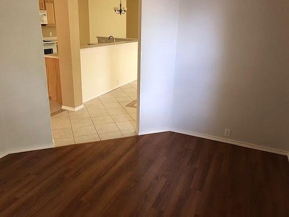 3rd image of 1108 Olympic Dr