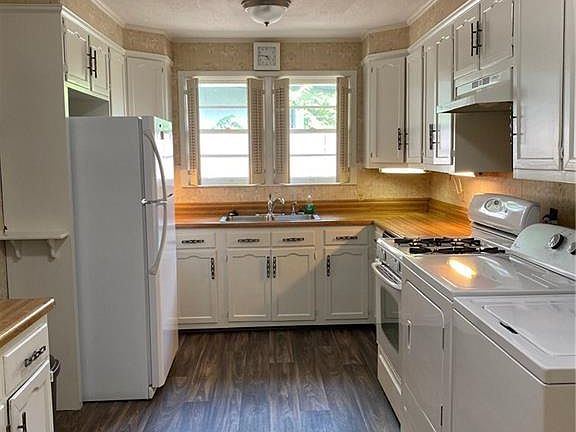 4th image of 369 Sandefur Dr