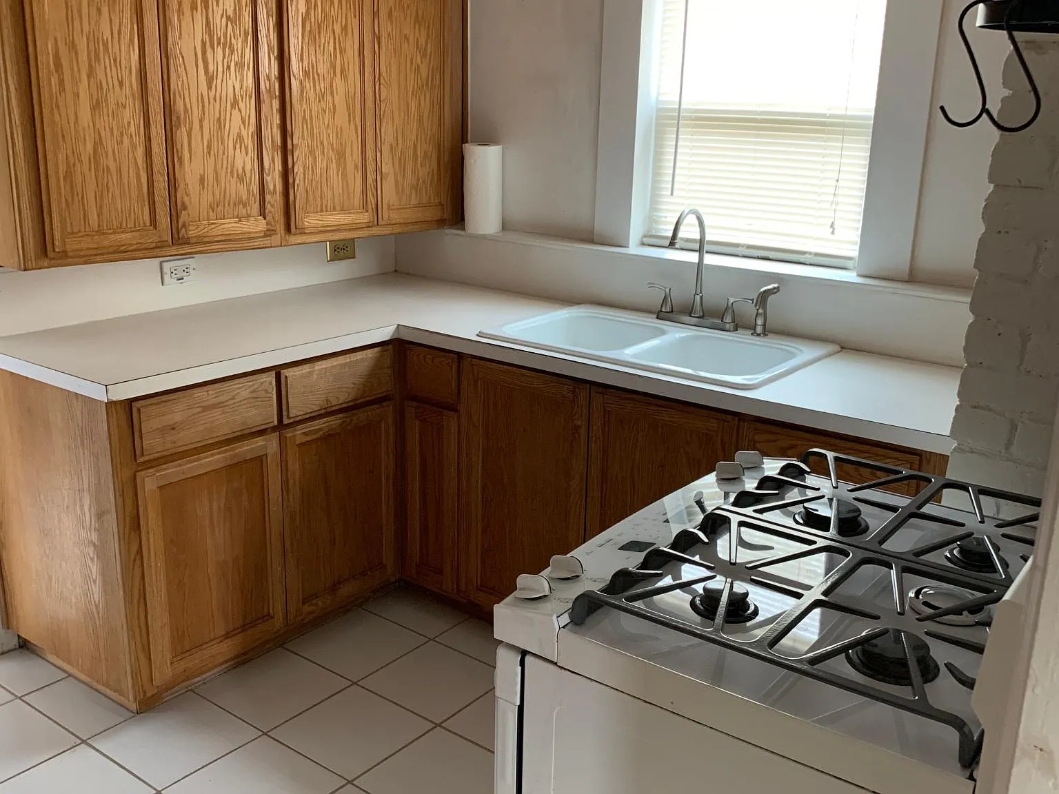 2 bed, 725 sqft, $1,850 — Photo 2