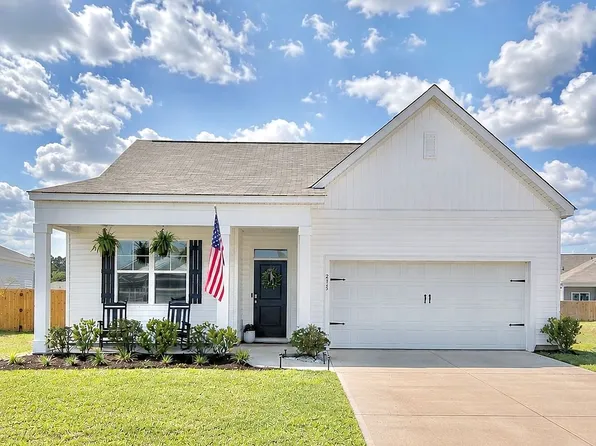 215 Watersglen Dr, Summerville, SC 29486