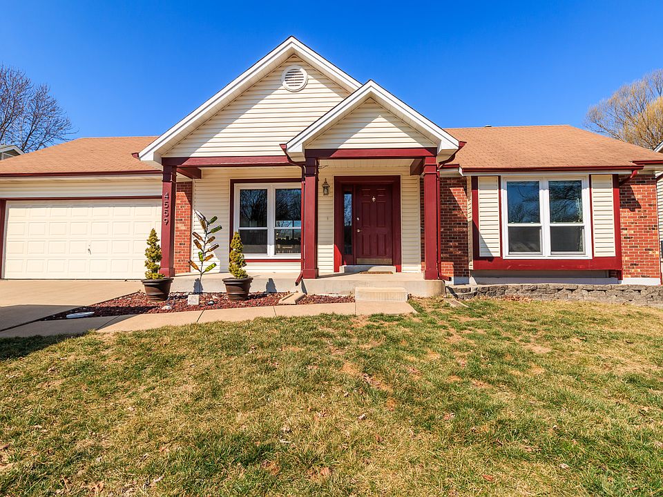 1st image of 4559 Clearbrook Dr