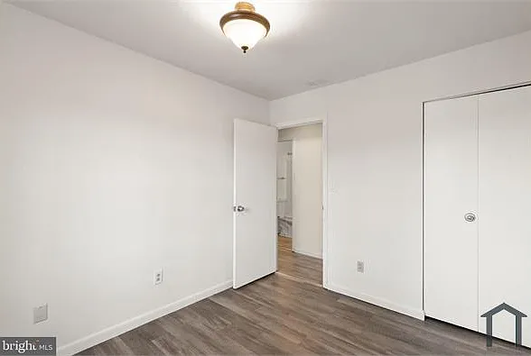 111 Shetland Cir #6 — Photo 12