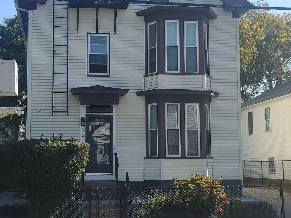 472 Prairie Ave #1