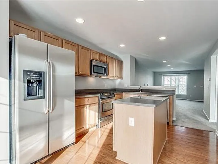 27859 Hopkins Dr — Photo 7