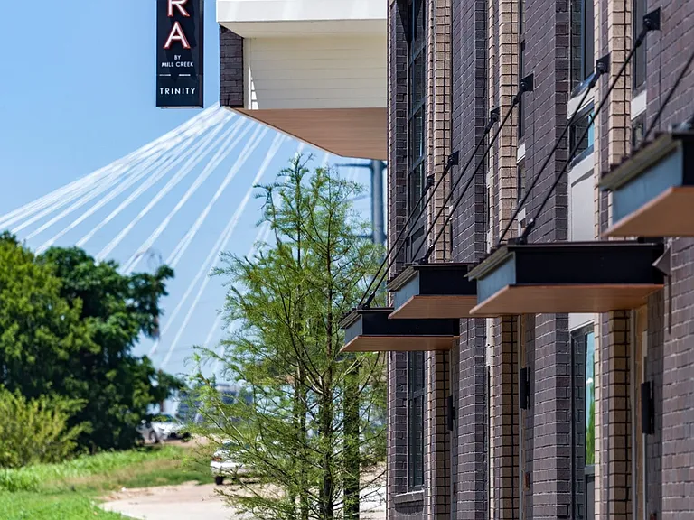 Luxuriate in comfort at Modera Trinity, where sophisticated features and finishes create an unparalleled living experience.