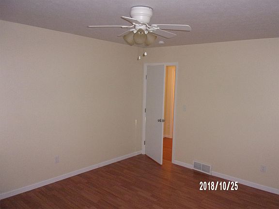 2nd image of 477 Brentwood Ave