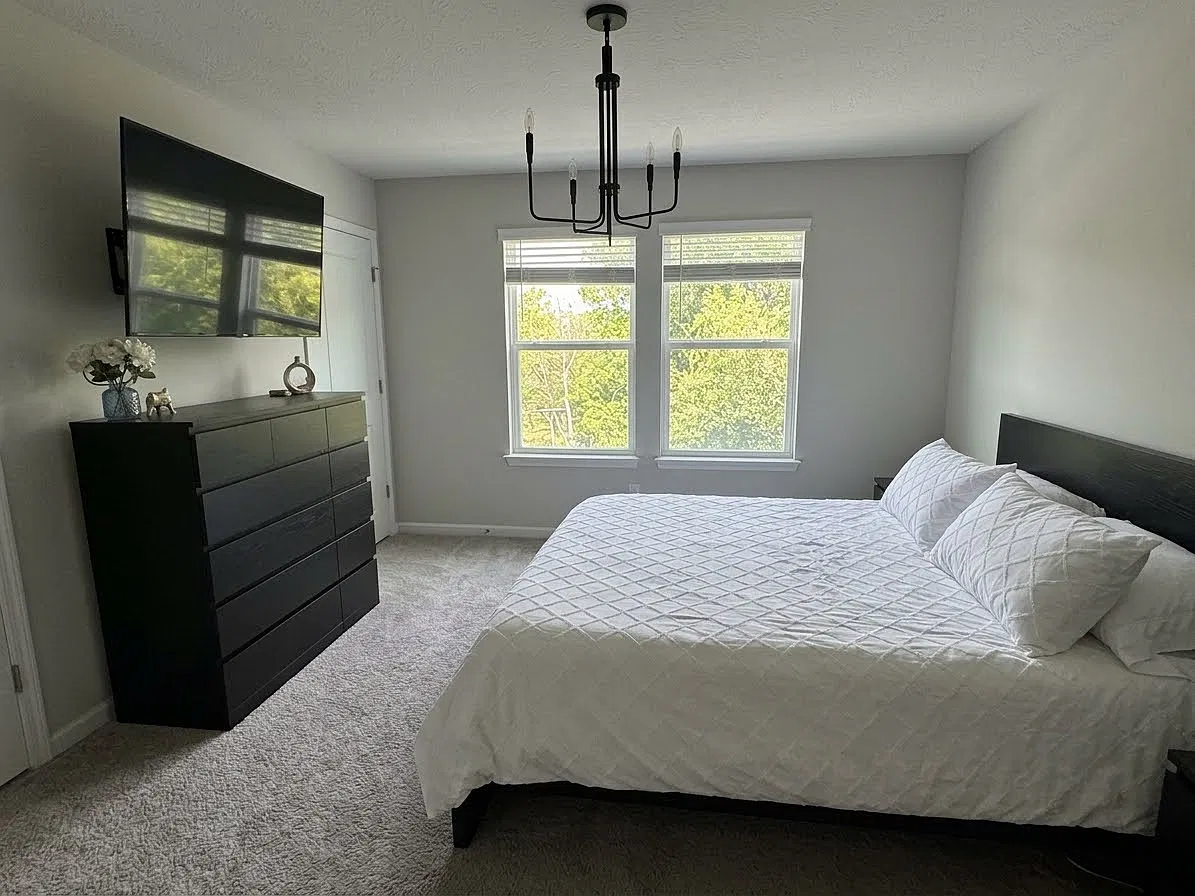 Bloomingdale Townhouse — Photo 4