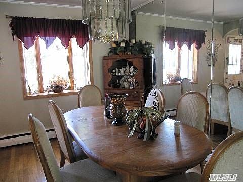 3rd image of 322 Woodbridge Ln