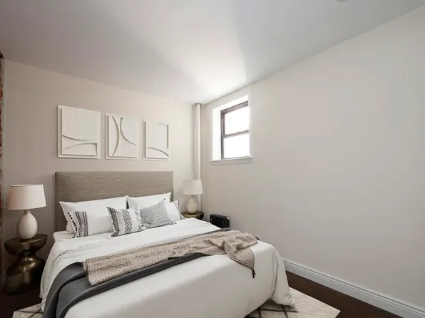 27 Avenue C image 3 of 7