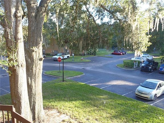 3rd image of 380 Lakepointe 201 Dr