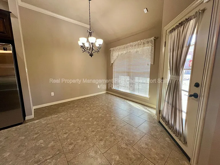 12200 Sycamore St — Photo 12