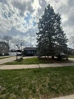 1236 Fisher St photo 1