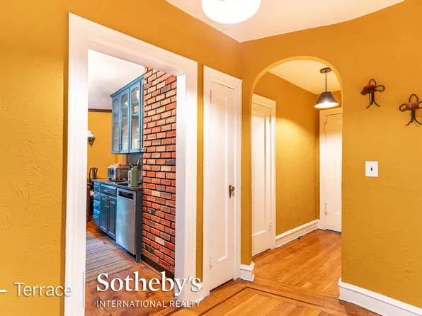 150 Burns Street image 18 of 29