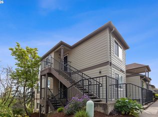20920 Fawn Ct APT 12, West Linn, OR 97068