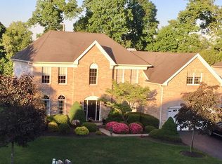 13 Paisley Ln, Basking Ridge, NJ 07920