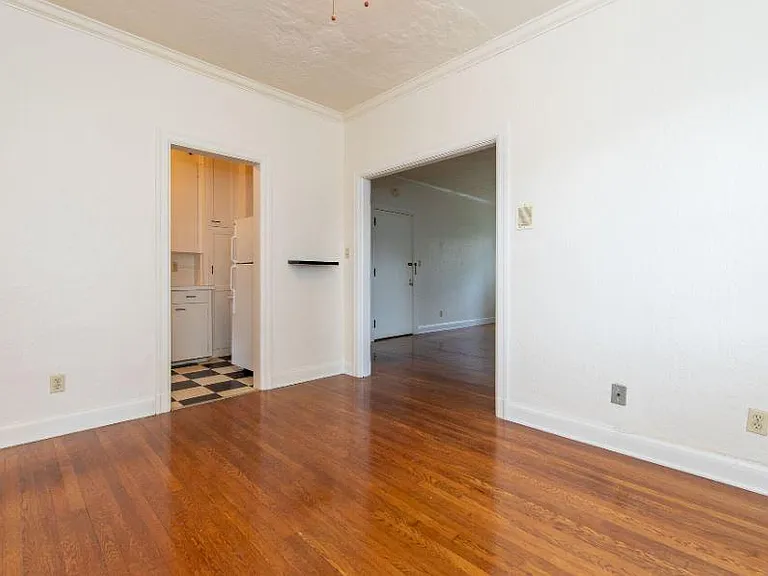 Greentree Apartments — Photo 25