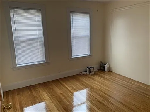 3 bed, 2.5 bath, 1135 sqft, $3,100 — Photo 2