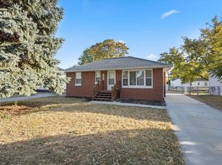 1607 18th St, Columbus, NE 68601