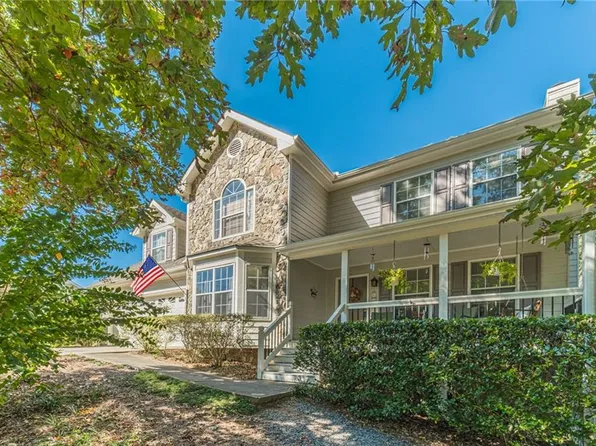 962 Cove Lake Ct, Lawrenceville, GA 30045