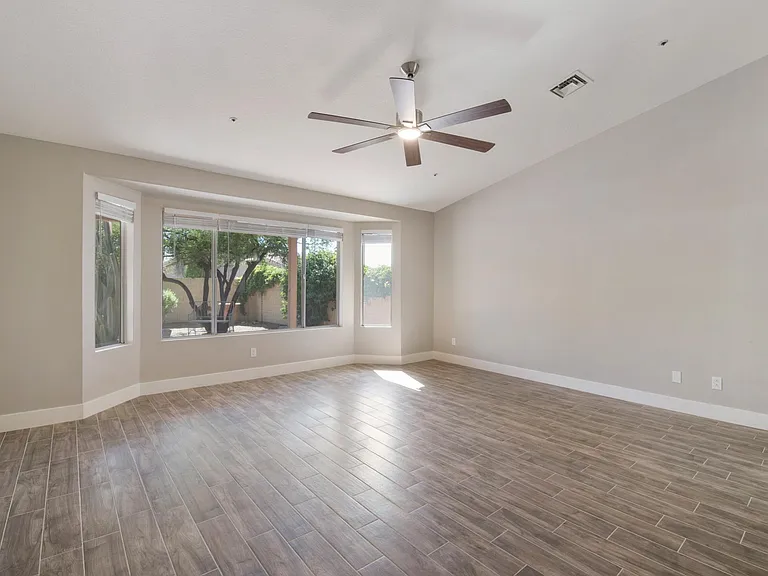 9295 E Rockwood Dr — Photo 25