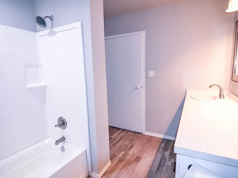 327 Hiracheta Dr — Photo 18