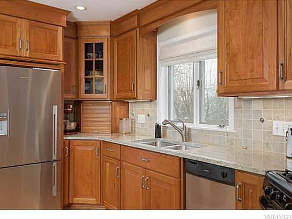 4th image of 116 Chalmers St