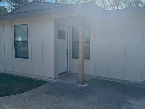 (undisclosed Address), Taylor, TX 76574