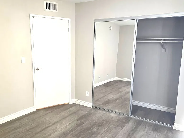 11230 Camarillo St #101 — Photo 15