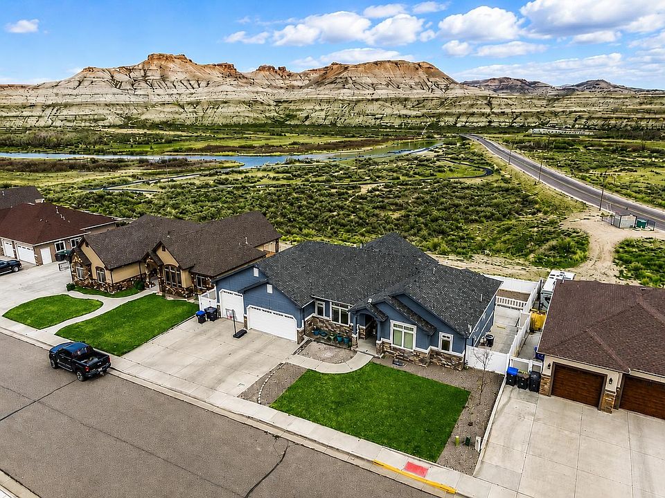 1st image of 2340 Alexandra Cir