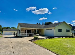 2460 Beach Rd, Port Huron, MI 48060