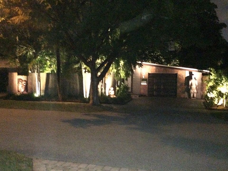 1st image of 816 NE 17th St
