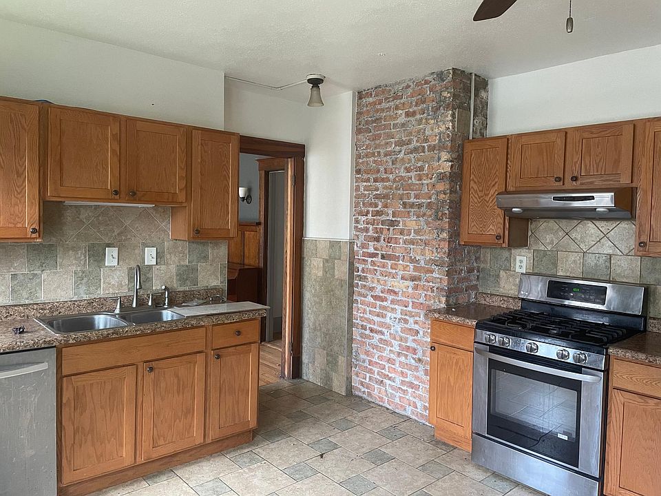 1st image of 2024 N 1st St