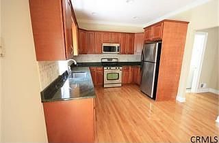 5th image of 42 Glenmore Ave