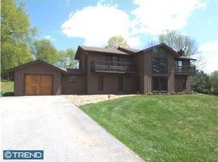 645 Locust Grove Rd, West Chester, PA 19382