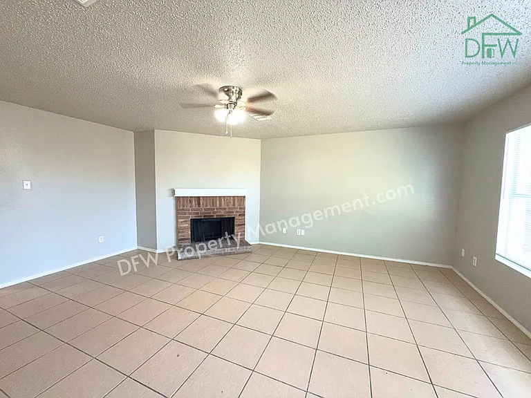 3952 Golden Horn Ln — Photo 5