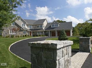 34 Stone Fence Ln, Stamford, CT 06903