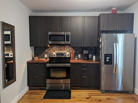 4th image of 804 Kent St