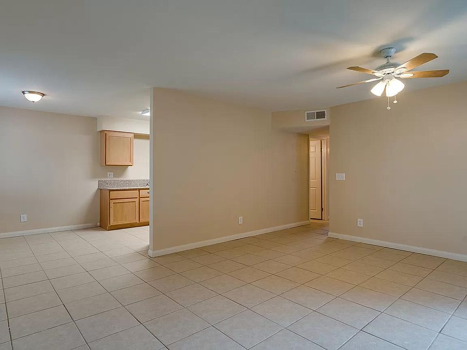 812 Karma Ct, Bakersfield, CA 93307 | Zillow