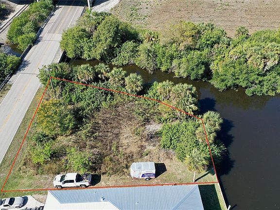 3rd image of 2803 Riverside Dr #1