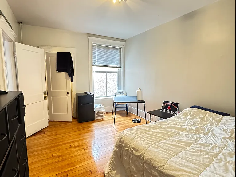 104 Strathmore Rd #2 — Photo 20