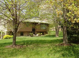 24 Lyons Rd, Cold Spring, NY 10516