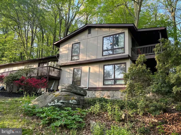 1936 Art School Rd, Chester Springs, PA 19425